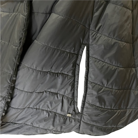 KYODAN| Reversible Puffer Capelet, Blk/Camo high neck, with snaps EUC - Picture 8 of 16